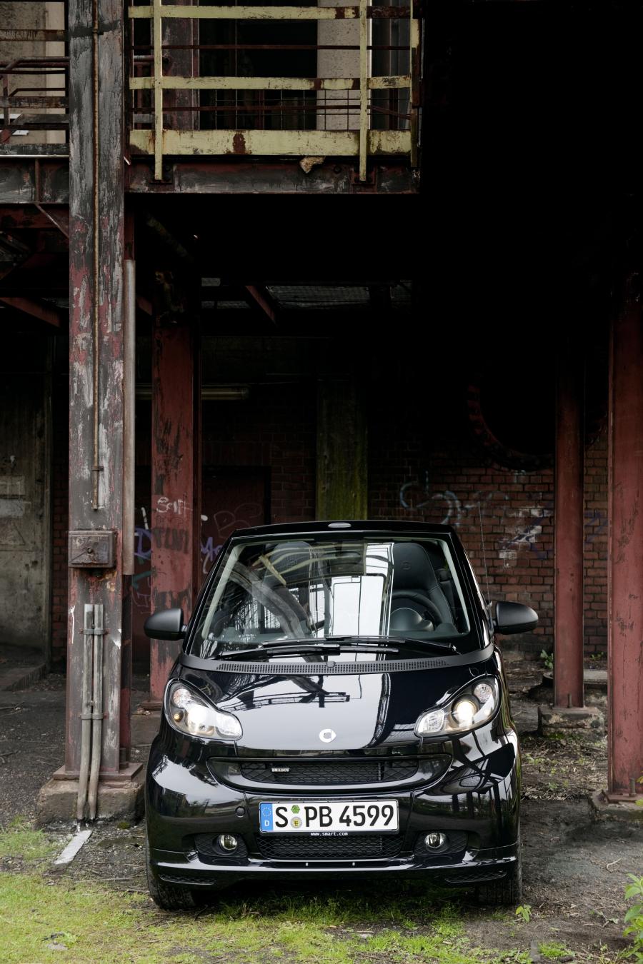  Smart ForTwo Cabrio by Brabus 2010 года  (фото 12 из 20)